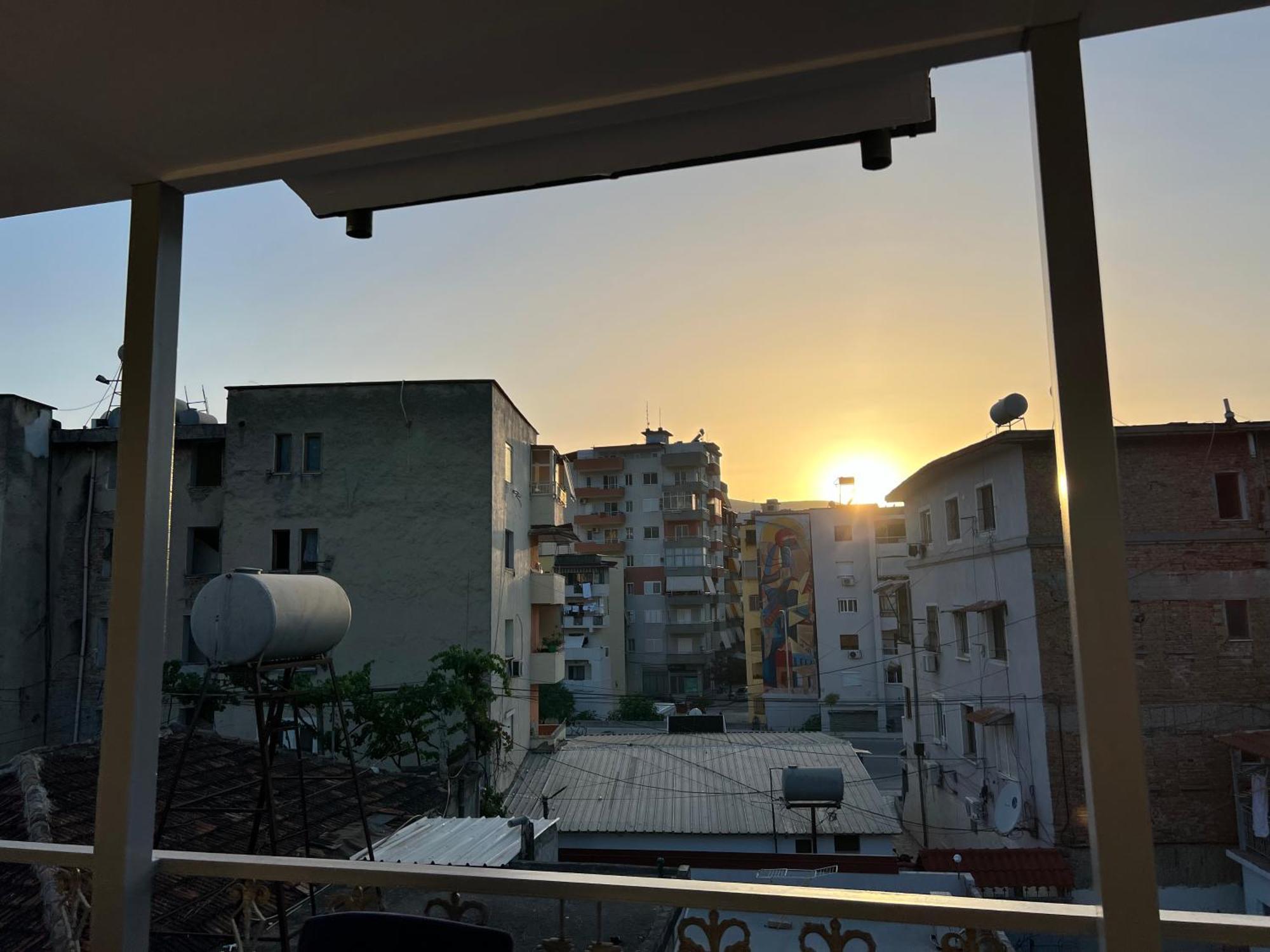 Ensalv - - - Penthouse Berat
