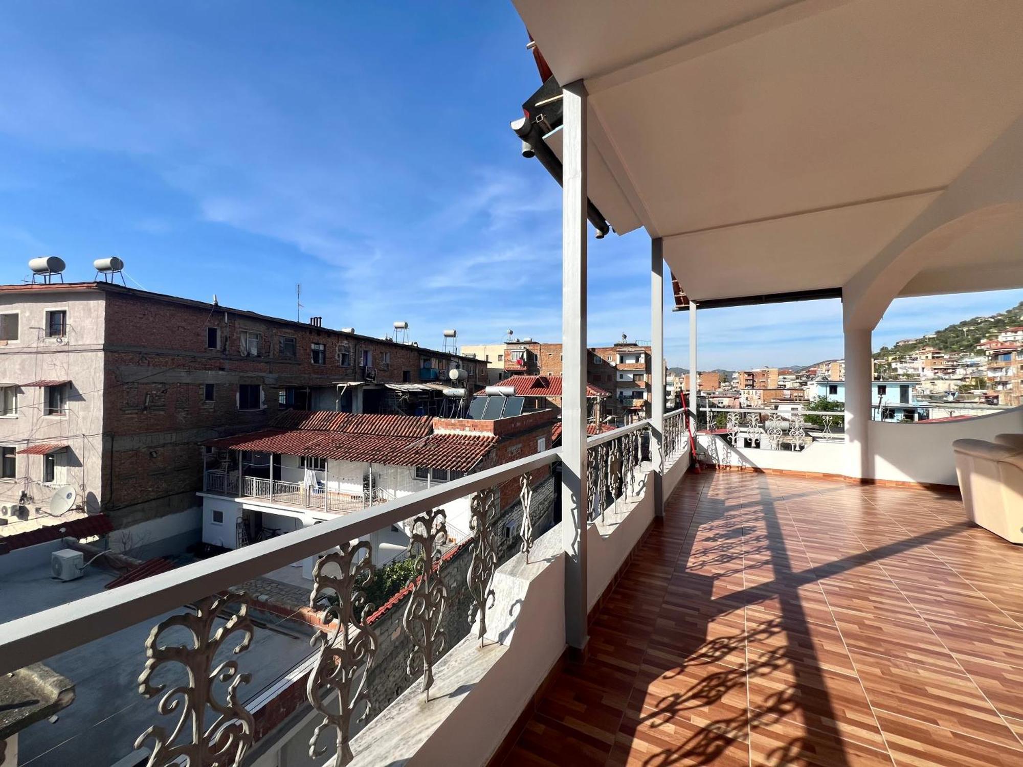 Ensalv - - - Penthouse Pensión Berat